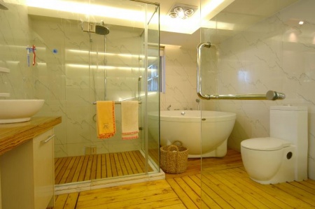Meuble salle de bain sur-mesure, quels matériaux choisir pour la durabilité ?